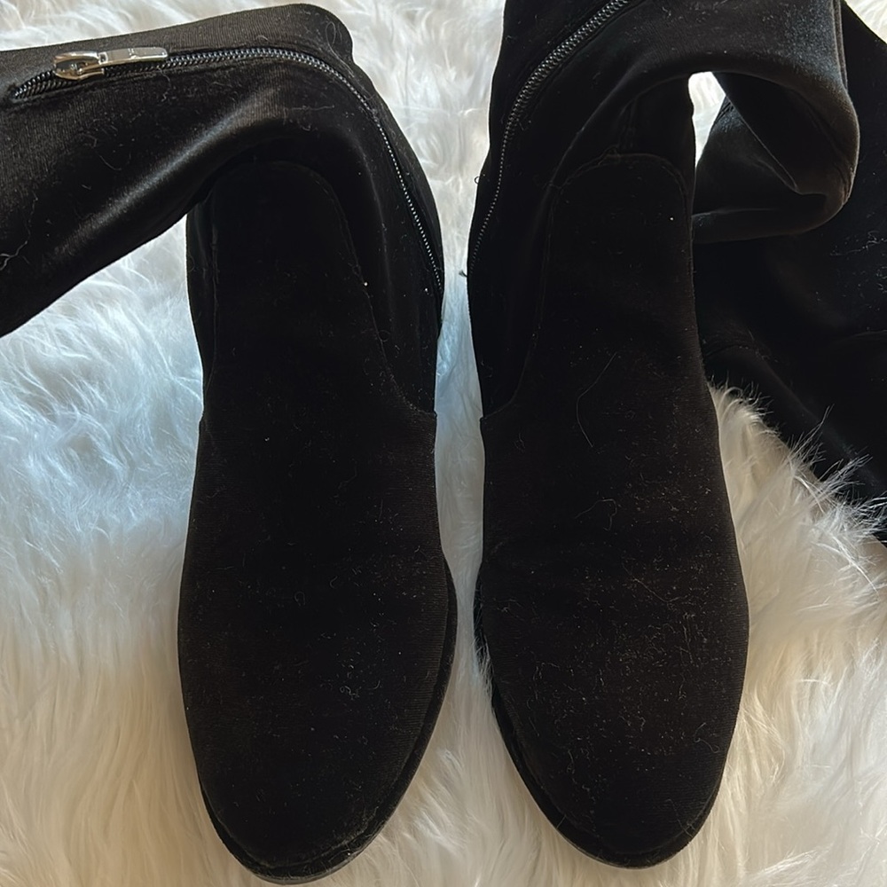 BLACK VELOUR TALL BOOTS BY MARC FISHER🌺🌺